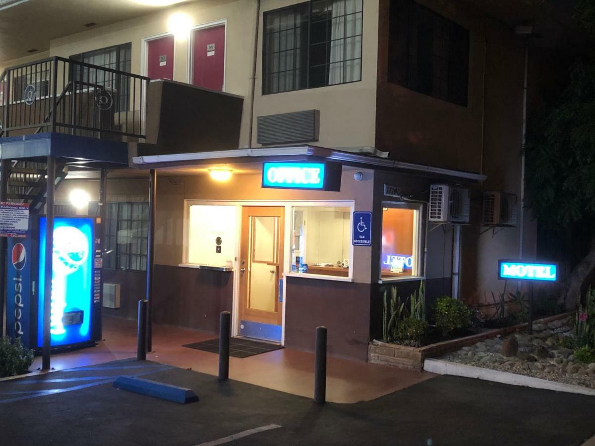 Whittier Travel Inn Exterior photo